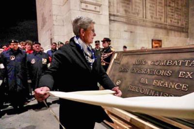 Inauguration dela plaque en bronze OPEX  l'Arc de triomphe  Paris