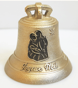Bronze bell with the Nativity, object of an original personalized gift for Christmas